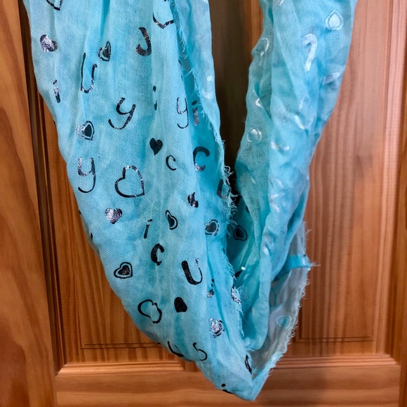 Infinity ♾ Scarf 🧣 - Picture 7 of 8